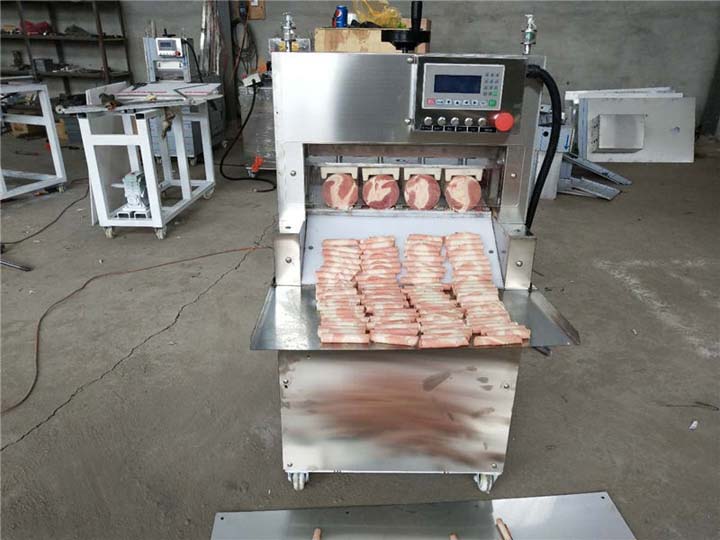 machine à floconner la viande à quatre rouleaux