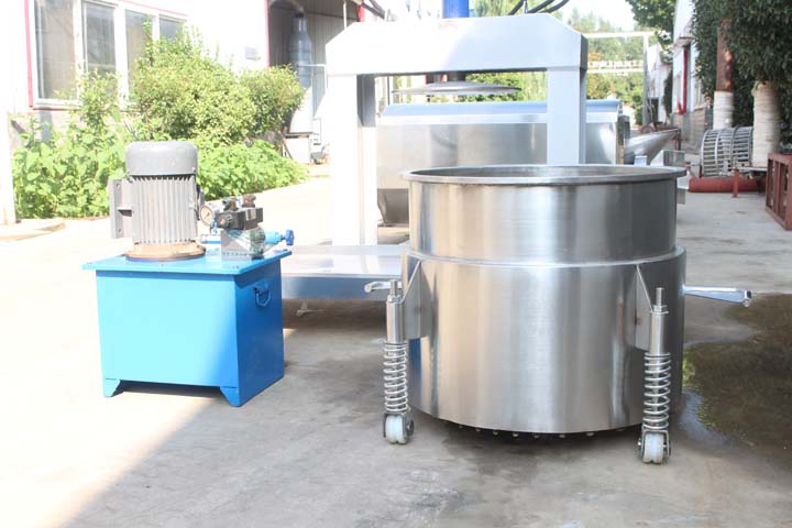 Cassava dehydrating machine