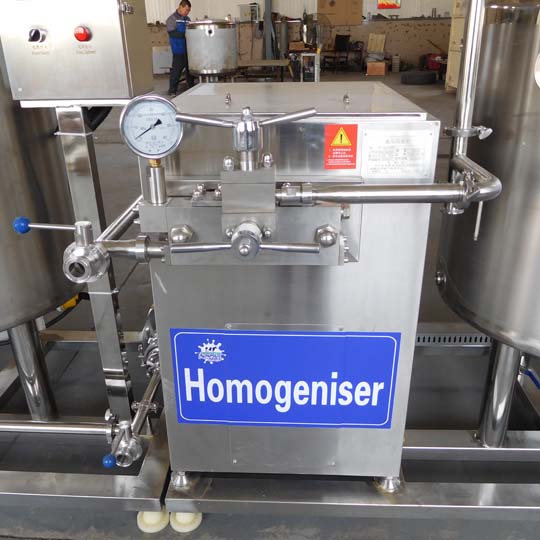 milk homogenizing tank