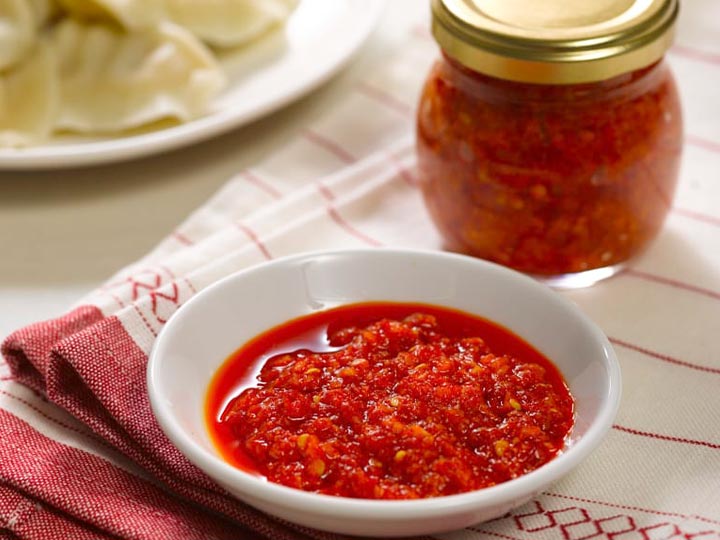 salsa di peperoncino rosso fresco realizzata dal produttore di salsa di peperoncino